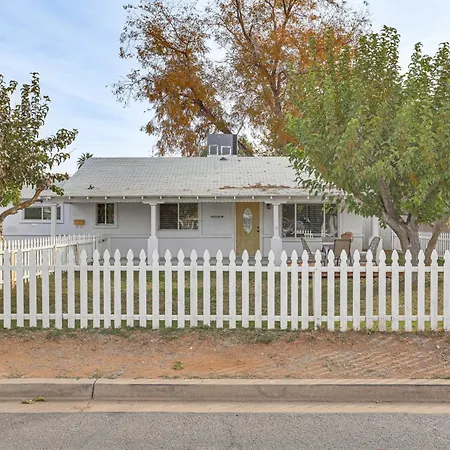 Charming Phoenix Home About 5 Mi To Downtown!